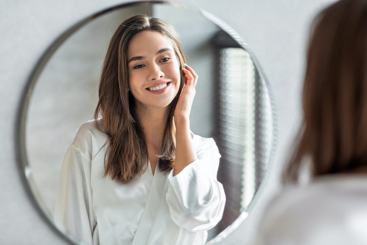 Understanding the differences between bonding and porcelain veneers can help you make an informed decision about your smile transformation.